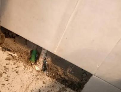 江都楼顶漏水维修公司分享下修复水管漏水的几种小方法